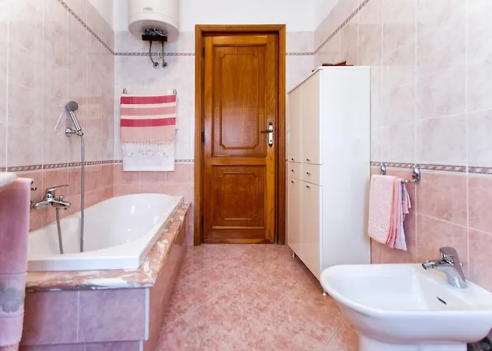 Bellissima In Campagna